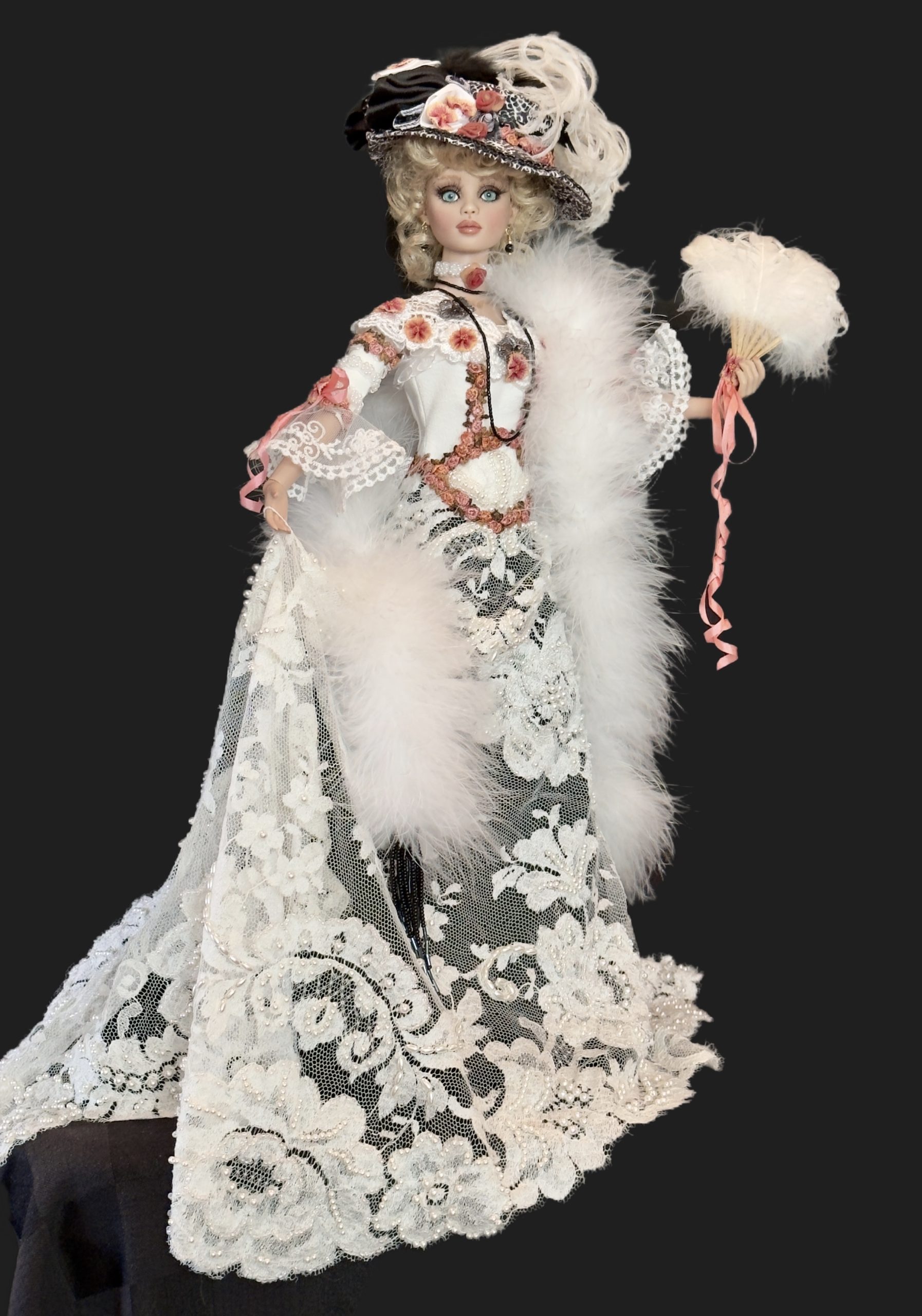 'Azaria' 16" Edwardian